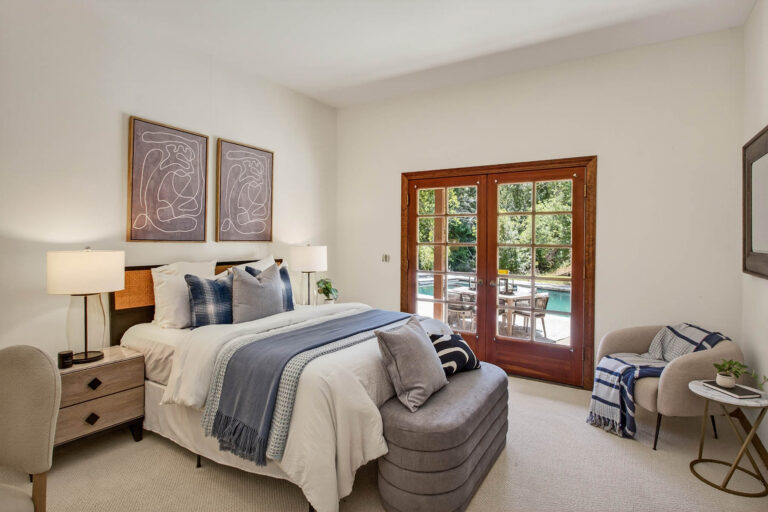 Bedroom (1)